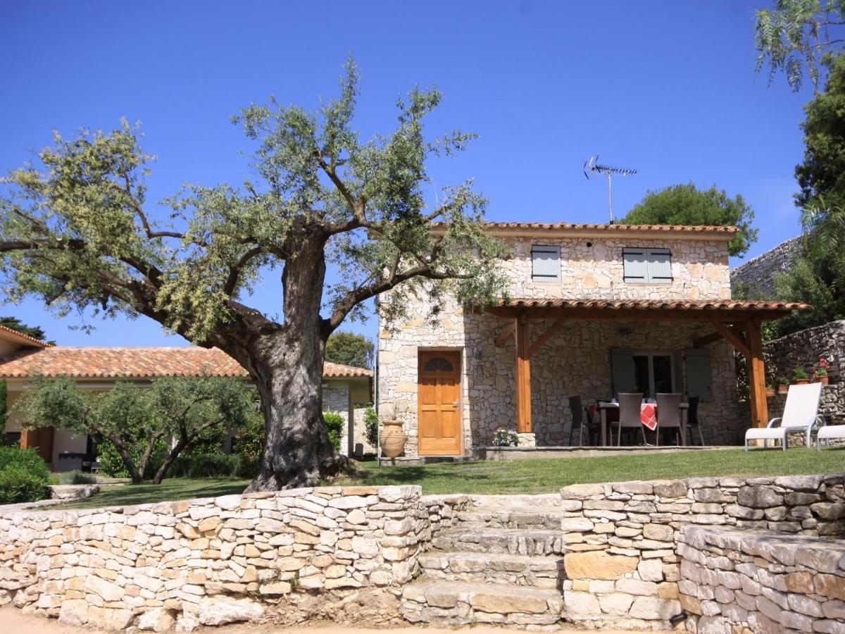 Villa Sanchez Bonifacio  Exteriér fotografie